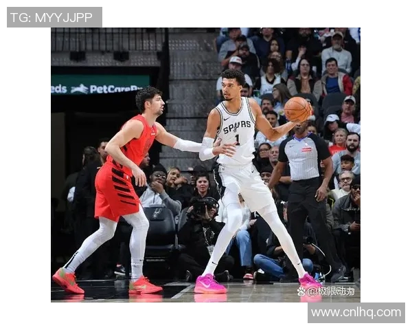 1月6日NBA焦点战太阳队对决马刺队全场精彩回顾与赛后分析